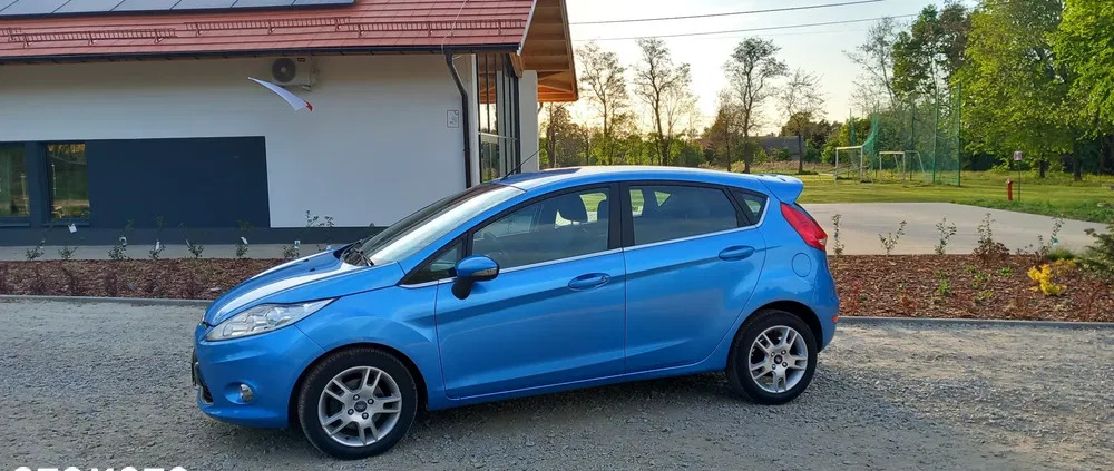 świdnica Ford Fiesta cena 22500 przebieg: 169000, rok produkcji 2011 z Świdnica